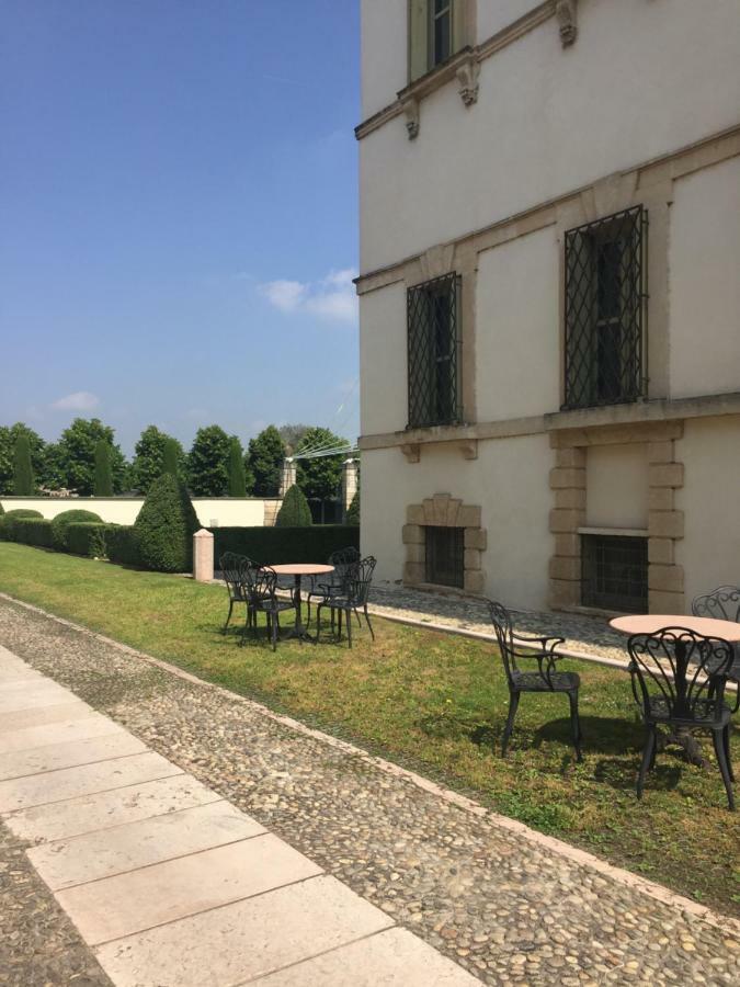 Villa Vecelli Cavriani Mozzecane Exterior foto